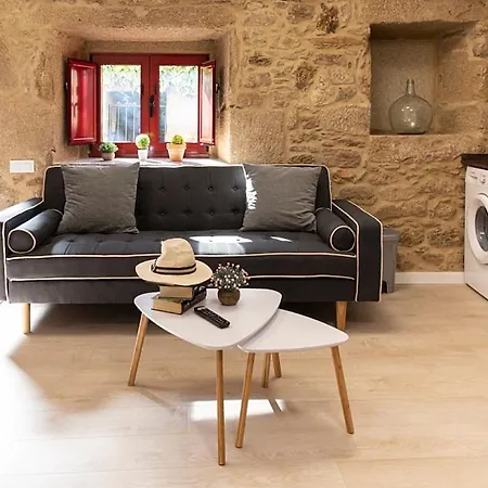 A Casa Antiga Do Monte Turisticos - Lestrove Apartment *
